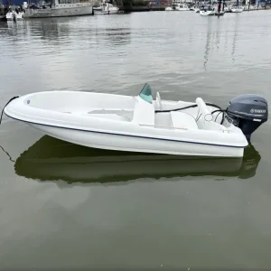 4,00m Polyethylene Boat Rigiflex Cap 400 Console White